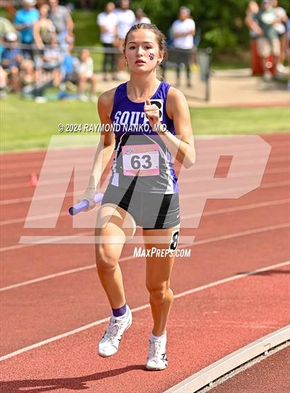 Thumbnail 2 in IHSAA Finals (4 x 800 Meter Heat 1)  photogallery.