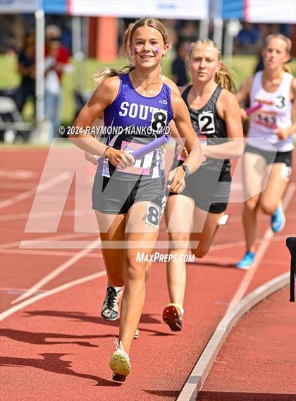 Thumbnail 1 in IHSAA Finals (4 x 800 Meter Heat 1)  photogallery.