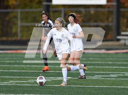Thumbnail 2 in Twinsburg vs. Jackson (OHSAA D1 Regional Final) photogallery.