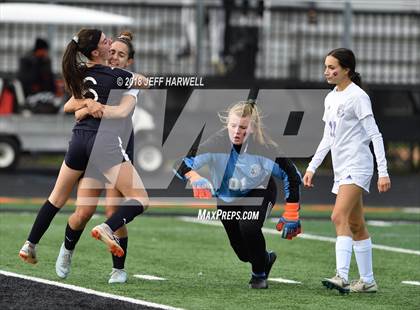 Thumbnail 3 in Twinsburg vs. Jackson (OHSAA D1 Regional Final) photogallery.