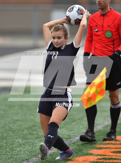 Thumbnail 2 in Twinsburg vs. Jackson (OHSAA D1 Regional Final) photogallery.