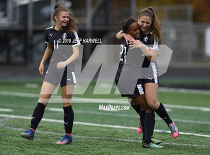 Thumbnail 1 in Twinsburg vs. Jackson (OHSAA D1 Regional Final) photogallery.