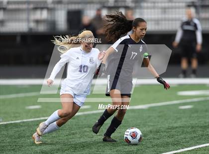 Thumbnail 2 in Twinsburg vs. Jackson (OHSAA D1 Regional Final) photogallery.