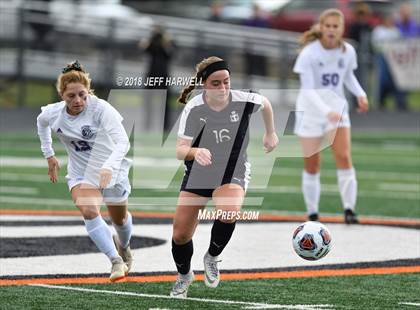 Thumbnail 2 in Twinsburg vs. Jackson (OHSAA D1 Regional Final) photogallery.