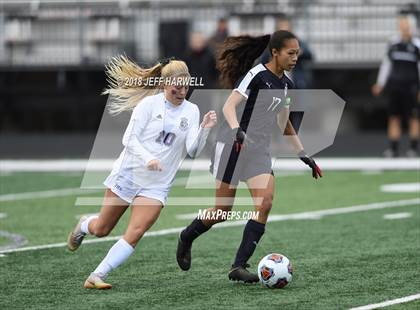 Thumbnail 1 in Twinsburg vs. Jackson (OHSAA D1 Regional Final) photogallery.