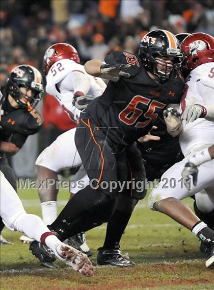 Thumbnail 1 in Hoover vs. Prattville (AHSAA 6A Final)  photogallery.
