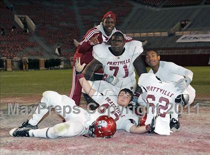 Thumbnail 3 in Hoover vs. Prattville (AHSAA 6A Final)  photogallery.