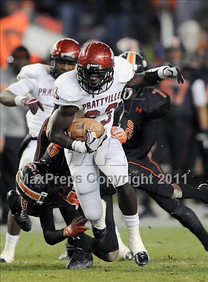 Thumbnail 2 in Hoover vs. Prattville (AHSAA 6A Final)  photogallery.