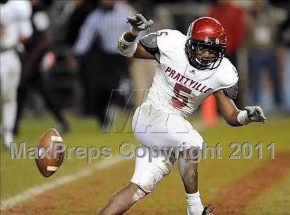 Thumbnail 3 in Hoover vs. Prattville (AHSAA 6A Final)  photogallery.