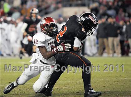 Thumbnail 3 in Hoover vs. Prattville (AHSAA 6A Final)  photogallery.