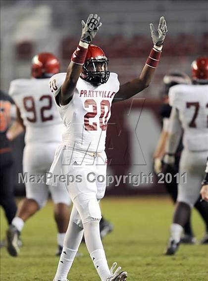 Thumbnail 3 in Hoover vs. Prattville (AHSAA 6A Final)  photogallery.