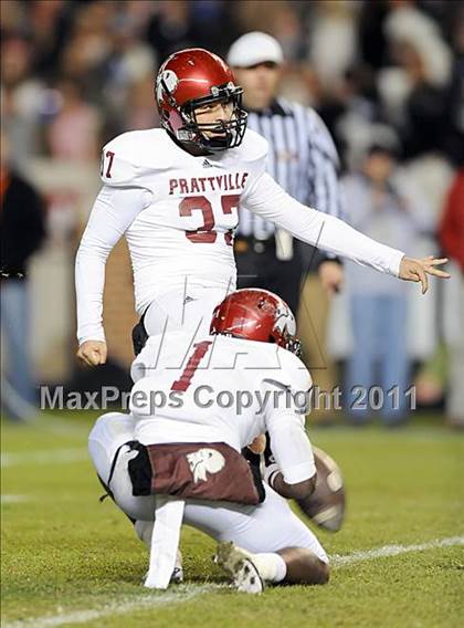 Thumbnail 2 in Hoover vs. Prattville (AHSAA 6A Final)  photogallery.