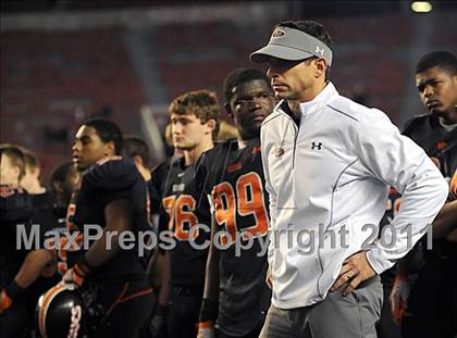 Thumbnail 3 in Hoover vs. Prattville (AHSAA 6A Final)  photogallery.