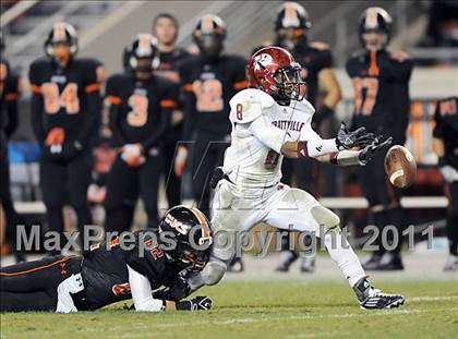 Thumbnail 3 in Hoover vs. Prattville (AHSAA 6A Final)  photogallery.