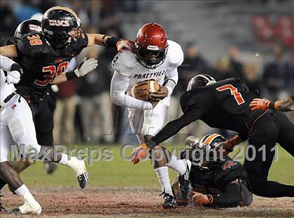 Thumbnail 2 in Hoover vs. Prattville (AHSAA 6A Final)  photogallery.