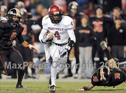 Thumbnail 3 in Hoover vs. Prattville (AHSAA 6A Final)  photogallery.