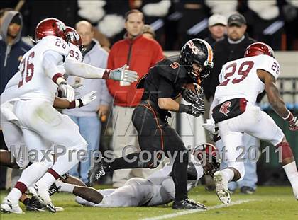Thumbnail 2 in Hoover vs. Prattville (AHSAA 6A Final)  photogallery.