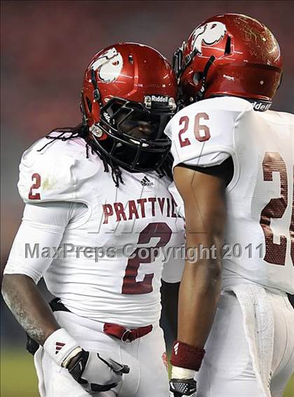 Thumbnail 3 in Hoover vs. Prattville (AHSAA 6A Final)  photogallery.