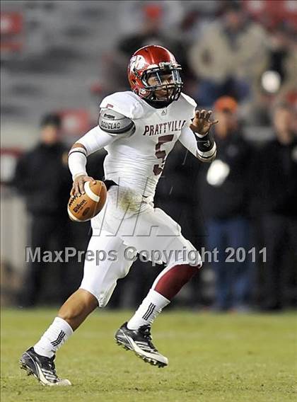 Thumbnail 1 in Hoover vs. Prattville (AHSAA 6A Final)  photogallery.