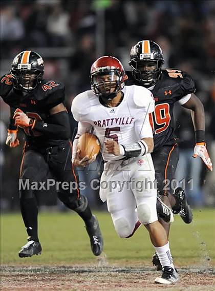 Thumbnail 1 in Hoover vs. Prattville (AHSAA 6A Final)  photogallery.