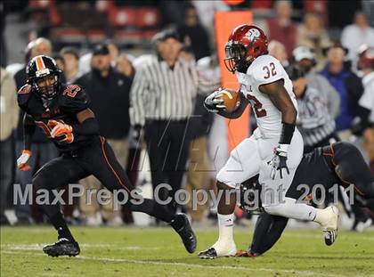 Thumbnail 2 in Hoover vs. Prattville (AHSAA 6A Final)  photogallery.