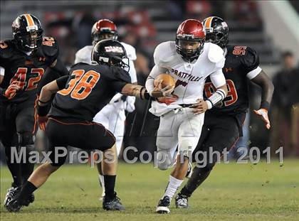 Thumbnail 2 in Hoover vs. Prattville (AHSAA 6A Final)  photogallery.