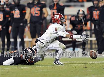 Thumbnail 1 in Hoover vs. Prattville (AHSAA 6A Final)  photogallery.