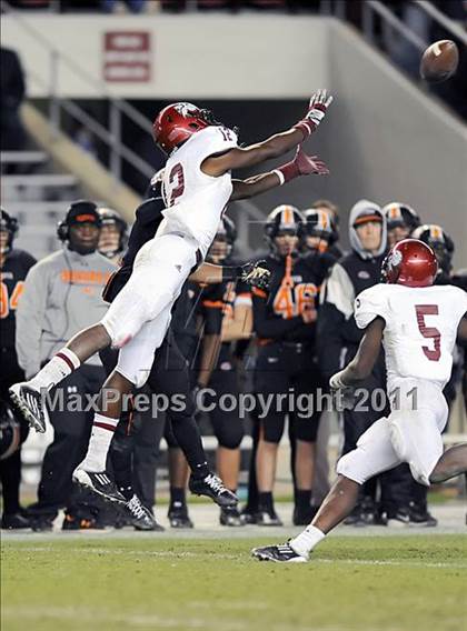 Thumbnail 3 in Hoover vs. Prattville (AHSAA 6A Final)  photogallery.