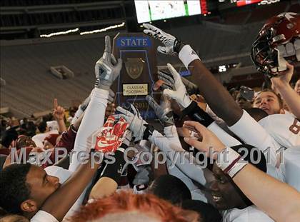 Thumbnail 1 in Hoover vs. Prattville (AHSAA 6A Final)  photogallery.