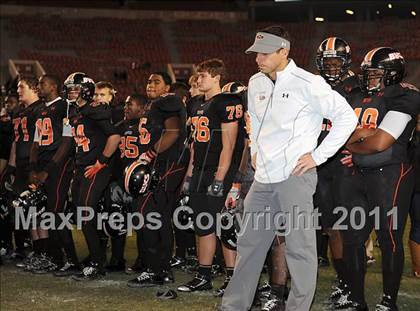 Thumbnail 2 in Hoover vs. Prattville (AHSAA 6A Final)  photogallery.