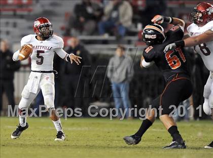 Thumbnail 2 in Hoover vs. Prattville (AHSAA 6A Final)  photogallery.