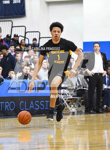 Thumbnail 3 in Montverde Academy vs Roselle Catholic (Metro Classic) photogallery.