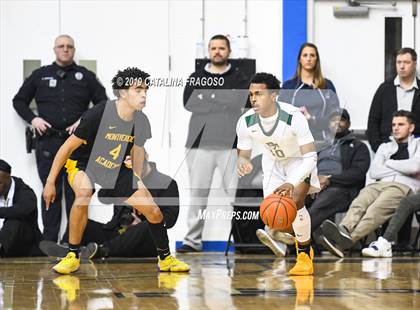 Thumbnail 2 in Montverde Academy vs Roselle Catholic (Metro Classic) photogallery.