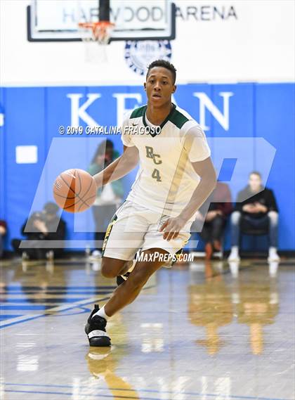 Thumbnail 1 in Montverde Academy vs Roselle Catholic (Metro Classic) photogallery.