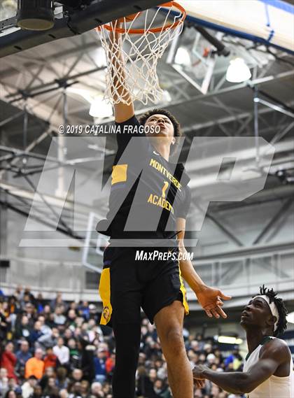 Thumbnail 2 in Montverde Academy vs Roselle Catholic (Metro Classic) photogallery.