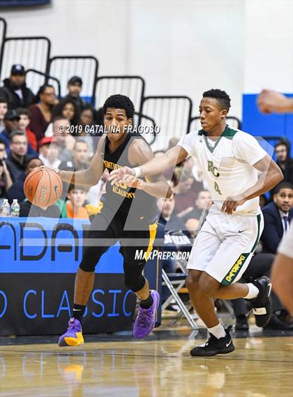 Thumbnail 2 in Montverde Academy vs Roselle Catholic (Metro Classic) photogallery.