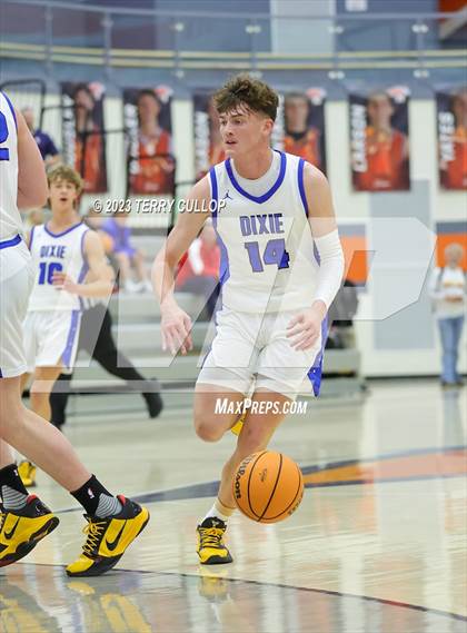 Thumbnail 2 in Dixie vs. Herriman (Falcon Classic) photogallery.