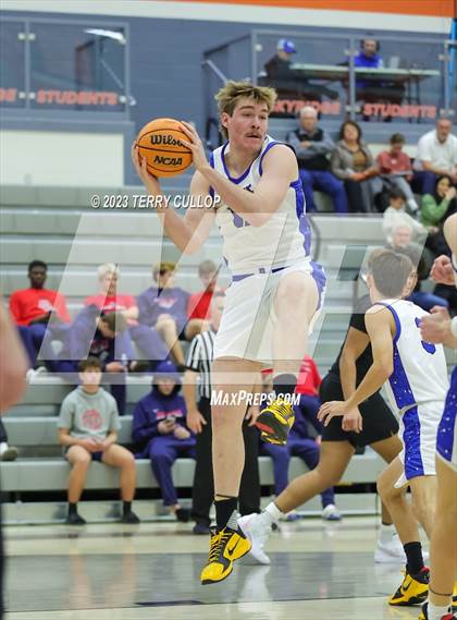 Thumbnail 2 in Dixie vs. Herriman (Falcon Classic) photogallery.