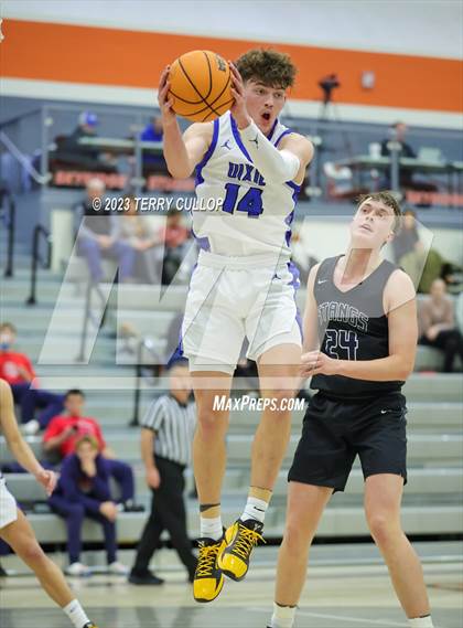 Thumbnail 1 in Dixie vs. Herriman (Falcon Classic) photogallery.