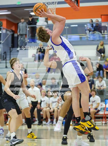 Thumbnail 3 in Dixie vs. Herriman (Falcon Classic) photogallery.
