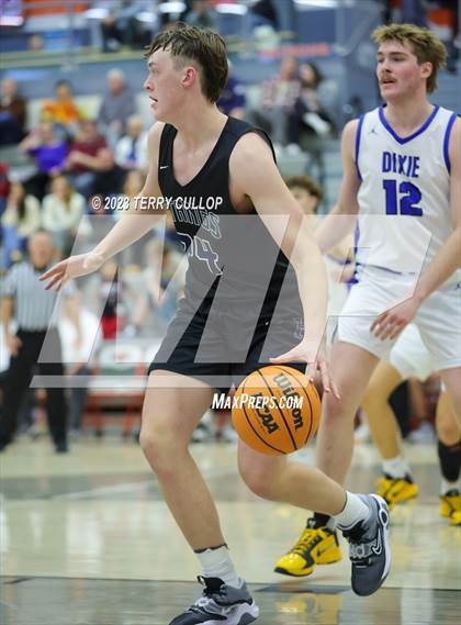 Thumbnail 2 in Dixie vs. Herriman (Falcon Classic) photogallery.