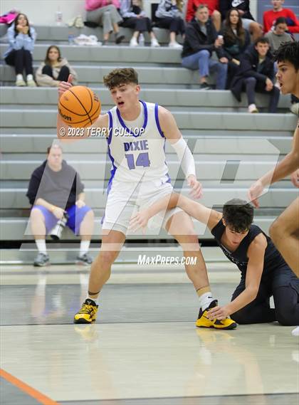 Thumbnail 2 in Dixie vs. Herriman (Falcon Classic) photogallery.