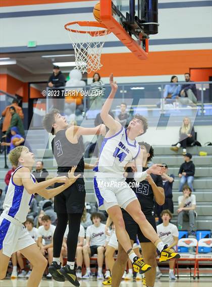 Thumbnail 2 in Dixie vs. Herriman (Falcon Classic) photogallery.