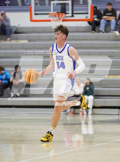 Thumbnail 3 in Dixie vs. Herriman (Falcon Classic) photogallery.