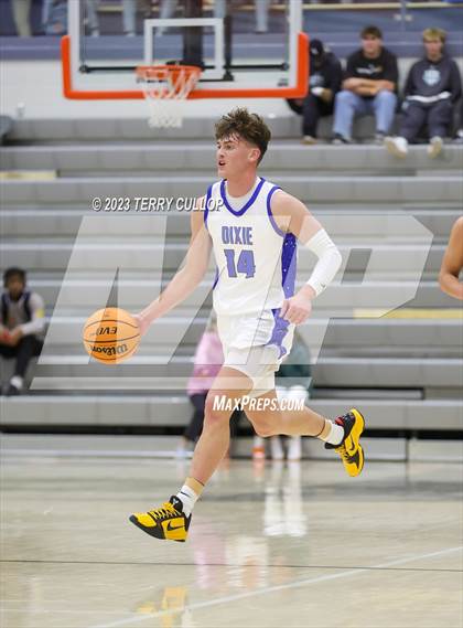 Thumbnail 2 in Dixie vs. Herriman (Falcon Classic) photogallery.