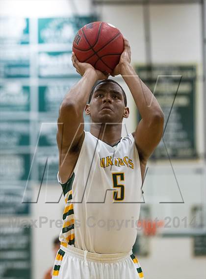 Thumbnail 2 in Monroe vs. Loudoun Valley (VHSL 3A Conference 28 Final) photogallery.