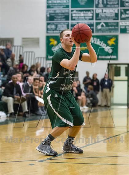 Thumbnail 3 in Monroe vs. Loudoun Valley (VHSL 3A Conference 28 Final) photogallery.