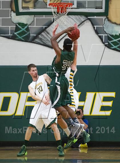 Thumbnail 2 in Monroe vs. Loudoun Valley (VHSL 3A Conference 28 Final) photogallery.