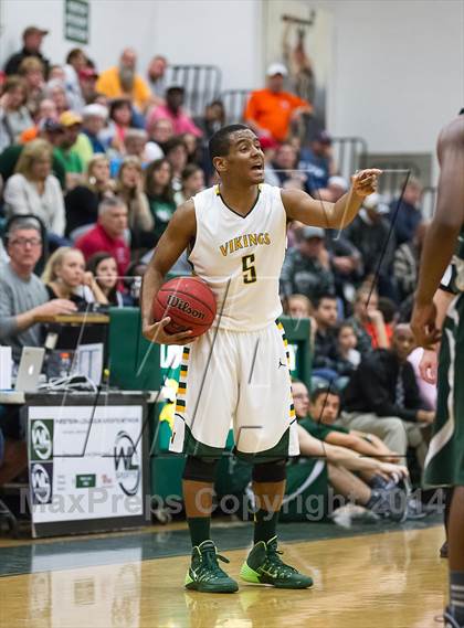 Thumbnail 3 in Monroe vs. Loudoun Valley (VHSL 3A Conference 28 Final) photogallery.