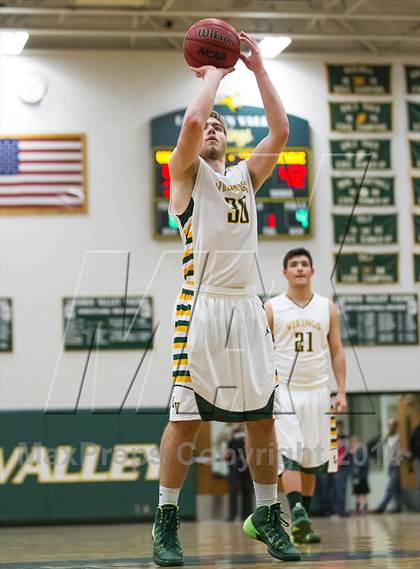 Thumbnail 1 in Monroe vs. Loudoun Valley (VHSL 3A Conference 28 Final) photogallery.
